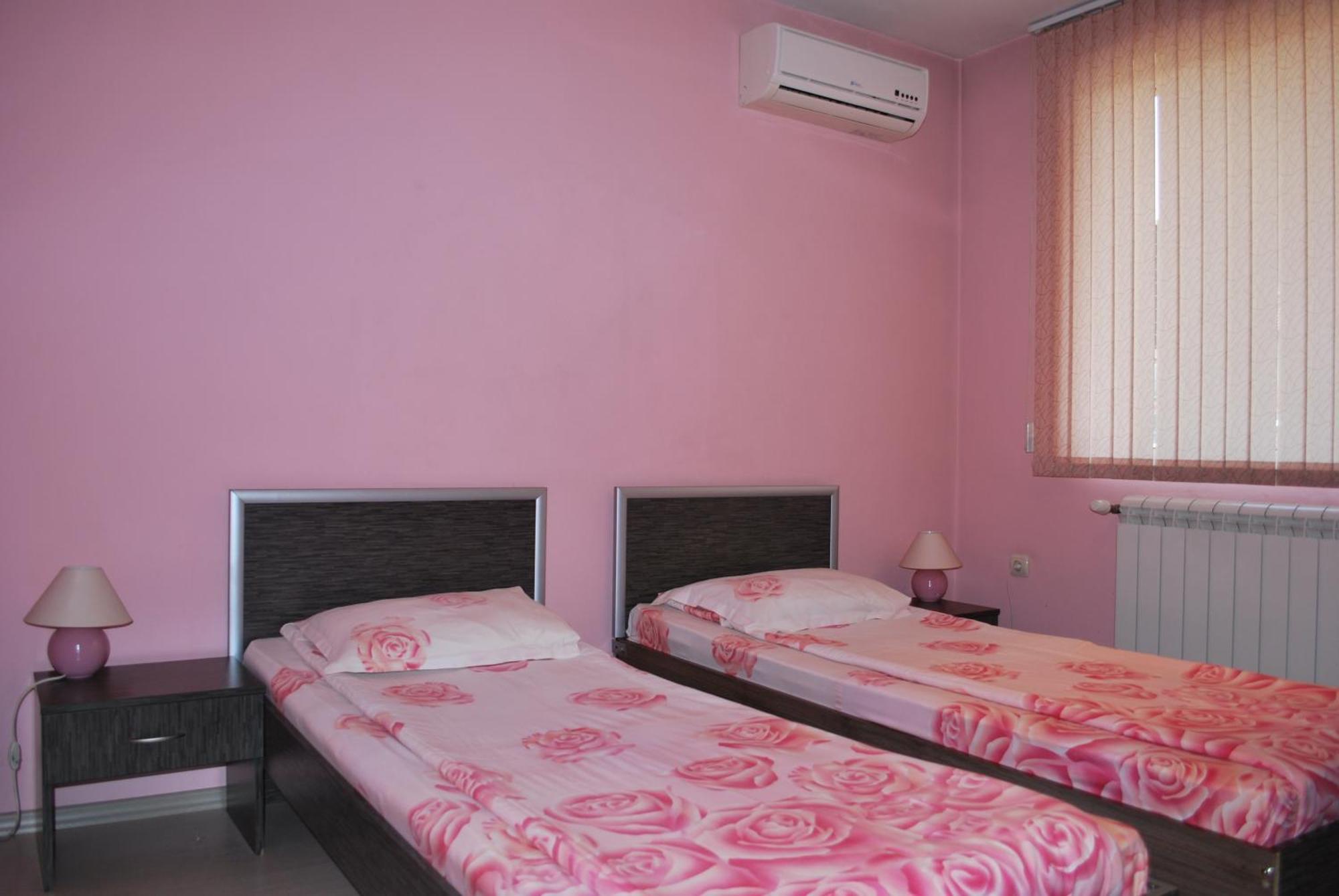Hotel Milenium Sofia Bagian luar foto