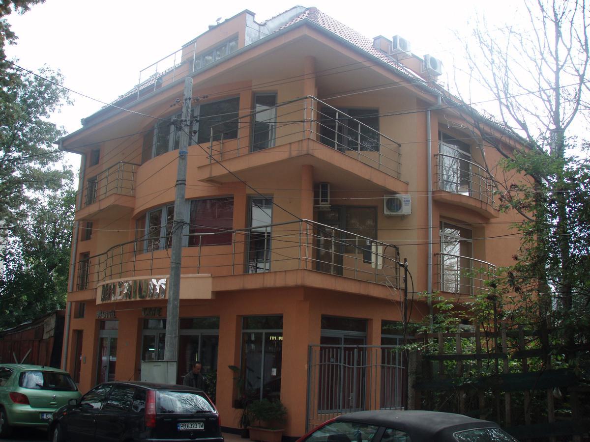 Hotel Milenium Sofia Bagian luar foto